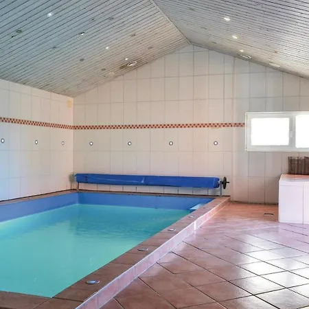 Five-bedroom Holiday In Hvide Sande Feriehus
