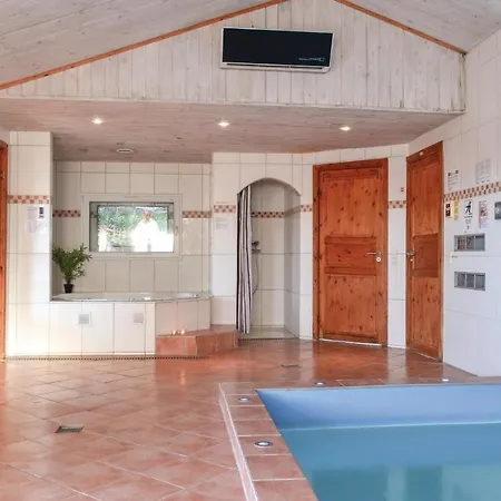 Five-bedroom Holiday In Hvide Sande Feriehus