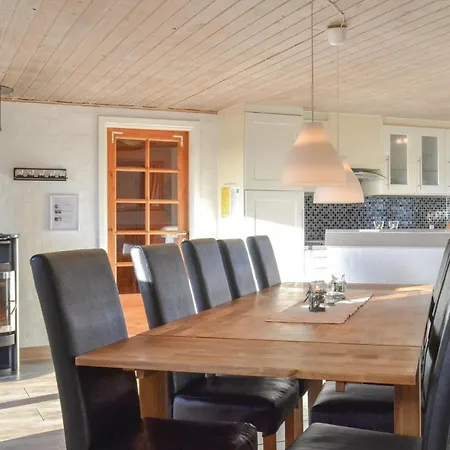 Five-bedroom Holiday In Hvide Sande Feriehus *