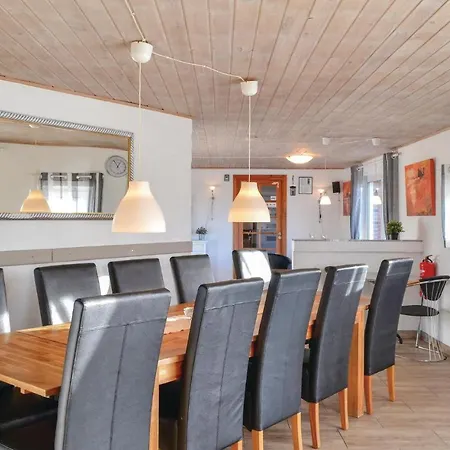 Five-bedroom Holiday In Hvide Sande Feriehus