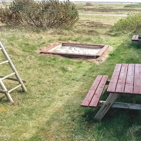 Five-bedroom Holiday In Hvide Sande Feriehus Bjerregård