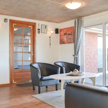 Five-bedroom Holiday In Hvide Sande Feriehus Bjerregård
